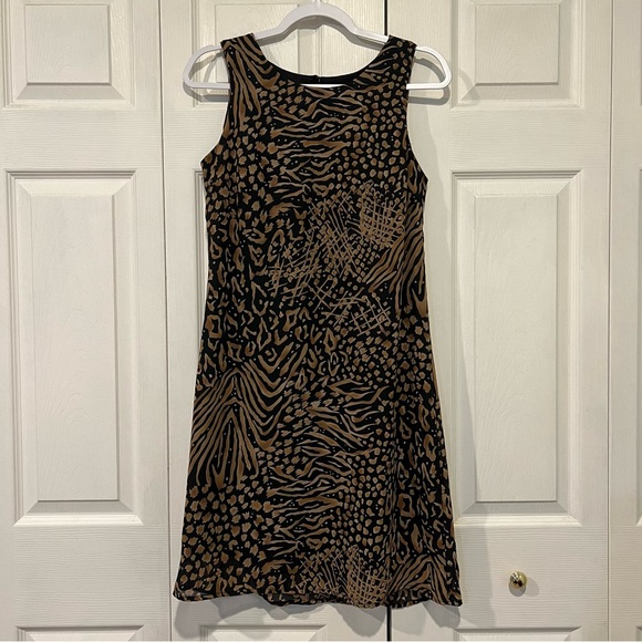 Jaclyn Smith Dresses & Skirts - 💛 Jaclyn Smith Black and Tan Lined Sleeveless Dress - Size 6